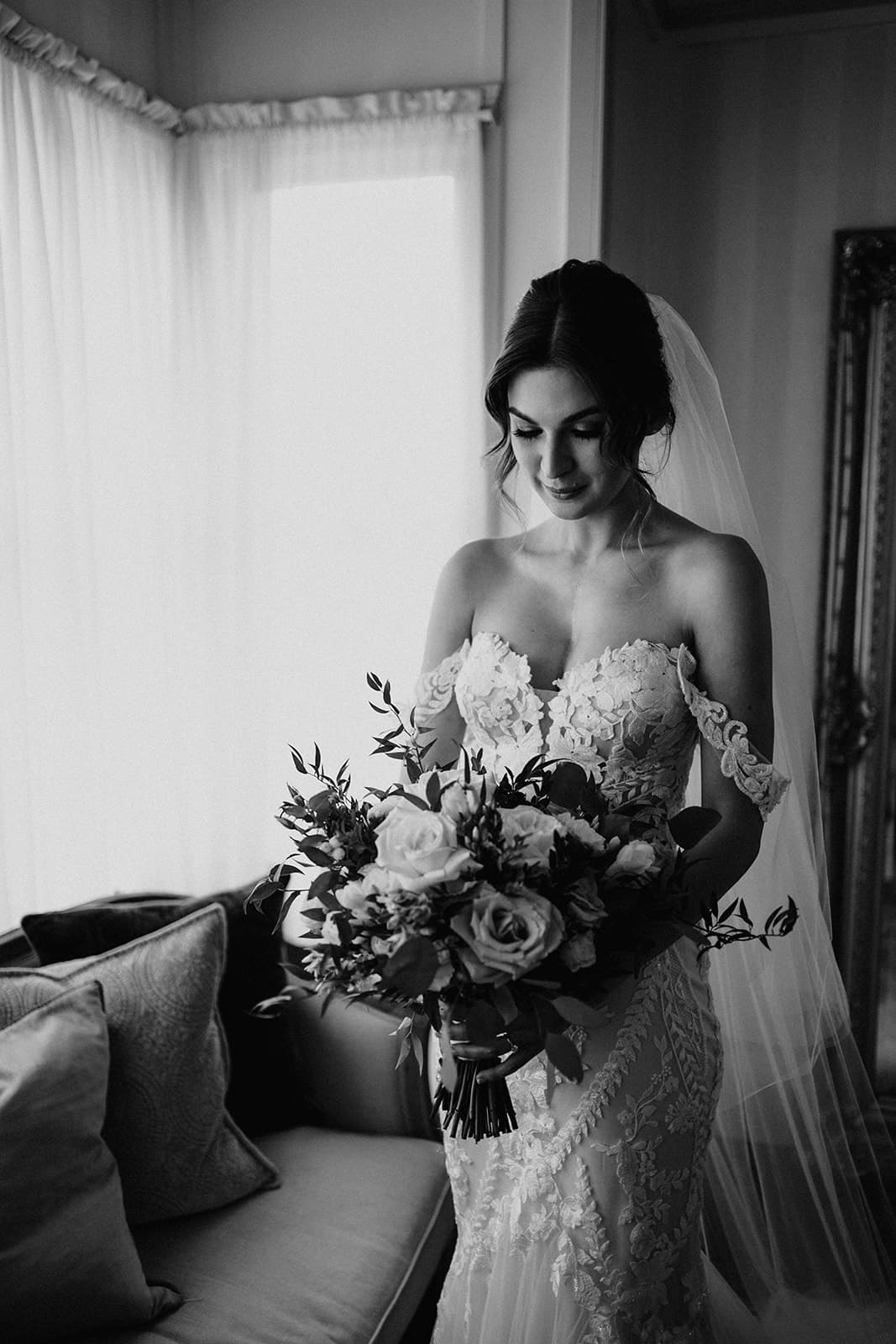 Bride holding bouquet