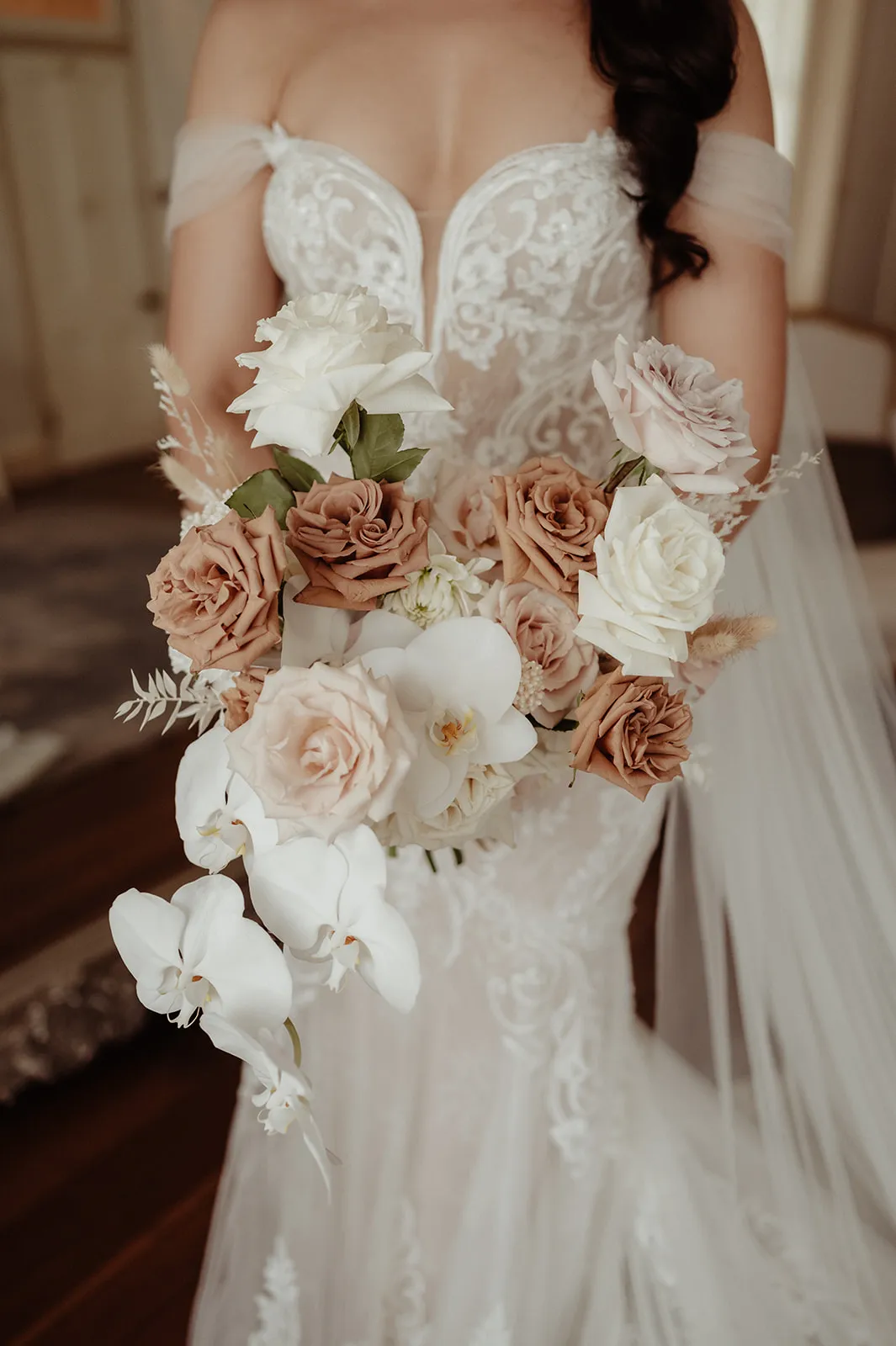 Bride holding bouquet