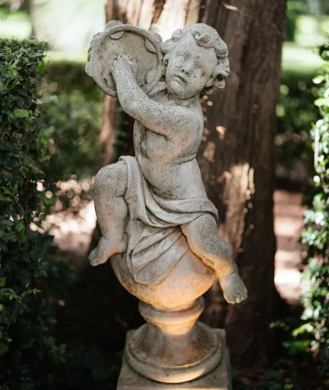Statue in the grounds of Gabbinbar